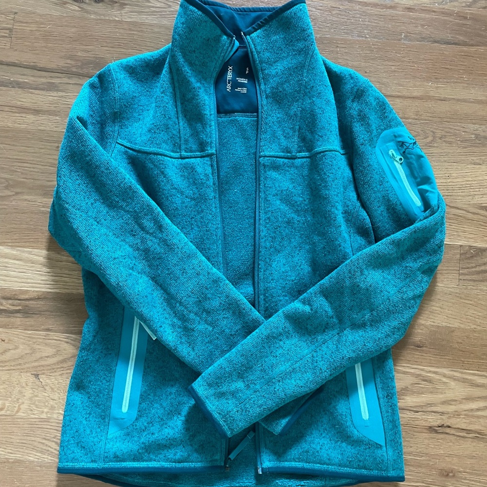 Arc’teryx Teal Covert Fleece Women’s Small EUC